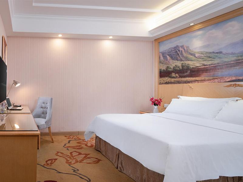 Vienna Hotel Guangzhou Panyu Huanan Country Garden Екстер'єр фото