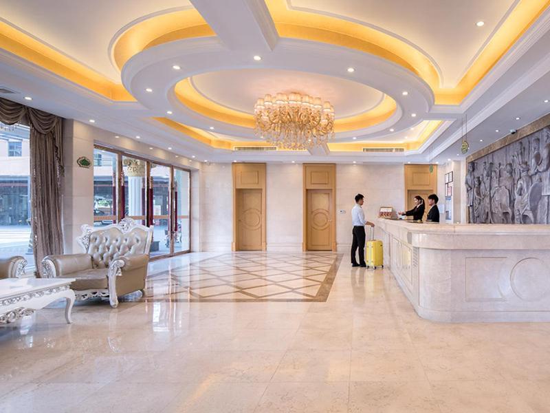 Vienna Hotel Guangzhou Panyu Huanan Country Garden Екстер'єр фото